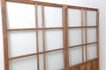 アンティーク 古い木味のガラス戸2枚セット(引き戸)