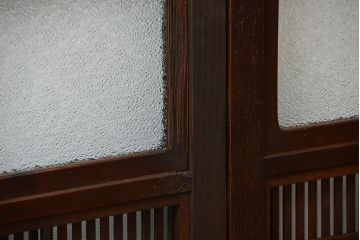 アンティーク 腰板欅材の上質な裏障子付き格子戸　2枚セット　(和風建具、引き戸)