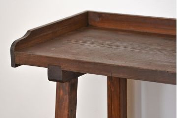 アンティーク家具　アンティーク かわいいデザインのサイドテーブル(作業台)