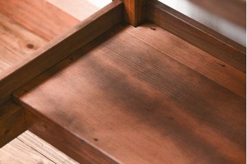 アンティーク家具　アンティーク かわいいデザインのサイドテーブル(作業台)