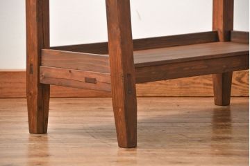 アンティーク家具　アンティーク かわいいデザインのサイドテーブル(作業台)