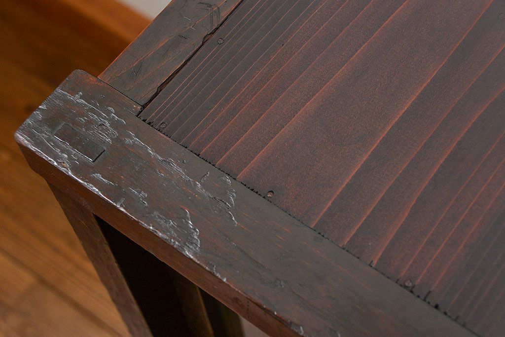 アンティーク家具　アンティーク 銀モールガラスの収納棚(戸棚)