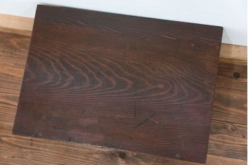 アンティーク家具　古民具・骨董 古い木の小さな机(飾り棚、テーブル)