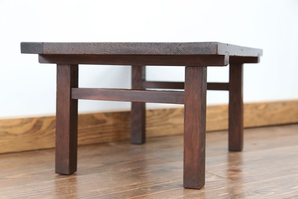 アンティーク家具　古民具・骨董 古い木の小さな机(飾り棚、テーブル)