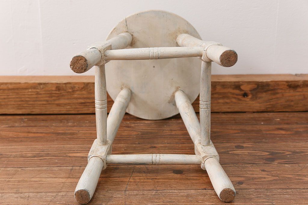 アンティーク家具　アンティークペイント かわいいスツール(1)(丸椅子、イス)