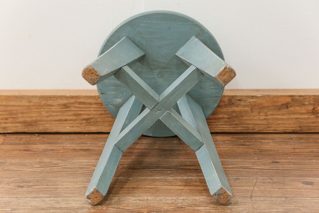 アンティーク家具　アンティークペイント かわいいスツール(2)(丸椅子、イス)