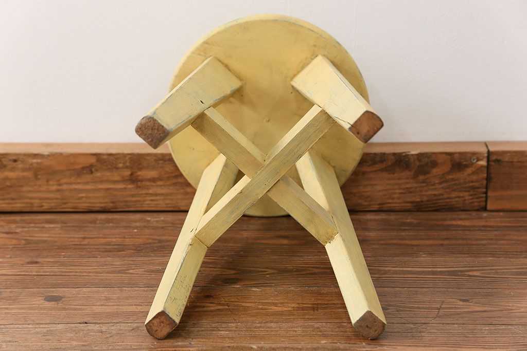 アンティーク家具　アンティークペイント かわいいスツール(3)(丸椅子、イス)