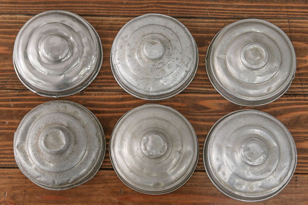 アンティーク雑貨　昭和レトロ 古い駄菓子屋の六連ガラス瓶(ガラスビン)