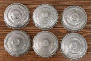 アンティーク雑貨　昭和レトロ 古い駄菓子屋の六連ガラス瓶(ガラスビン)