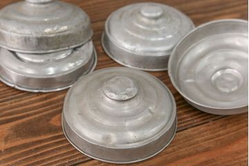 アンティーク雑貨　昭和レトロ 古い駄菓子屋の六連ガラス瓶(ガラスビン)