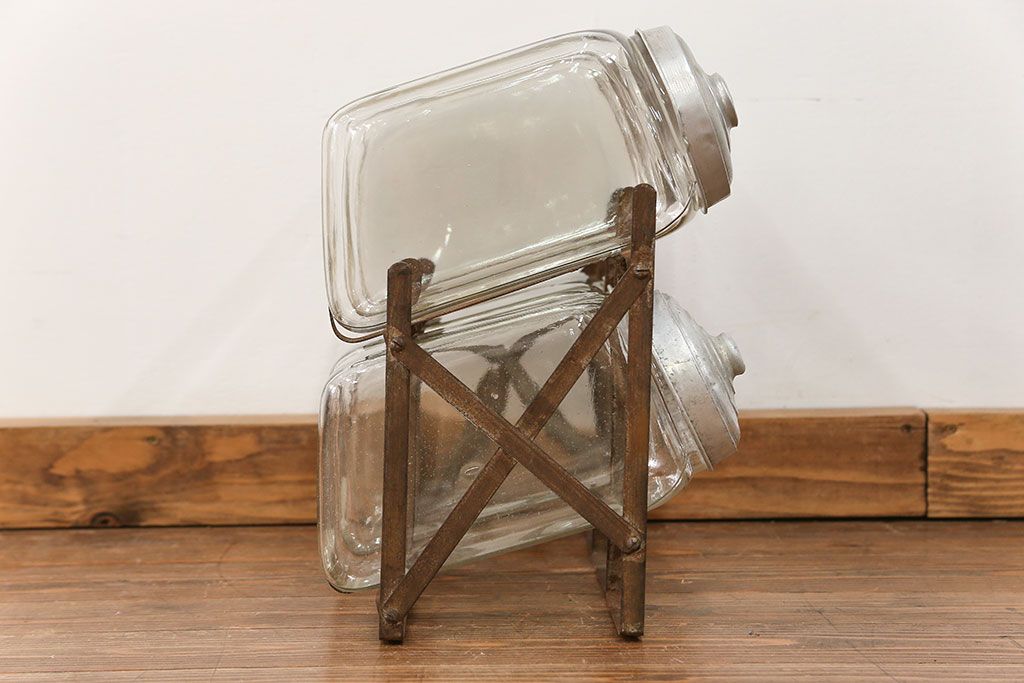 アンティーク雑貨　昭和レトロ 古い駄菓子屋の六連ガラス瓶(ガラスビン)