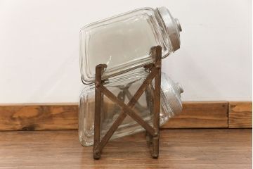 アンティーク雑貨　昭和レトロ 古い駄菓子屋の六連ガラス瓶(ガラスビン)