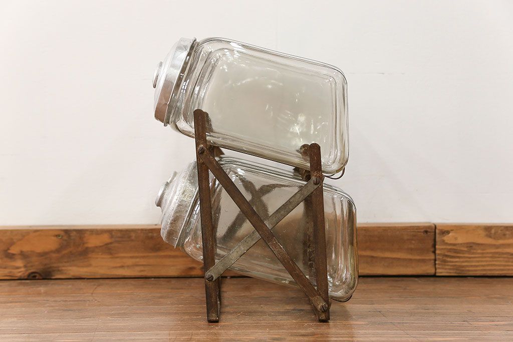 アンティーク雑貨　昭和レトロ 古い駄菓子屋の六連ガラス瓶(ガラスビン)