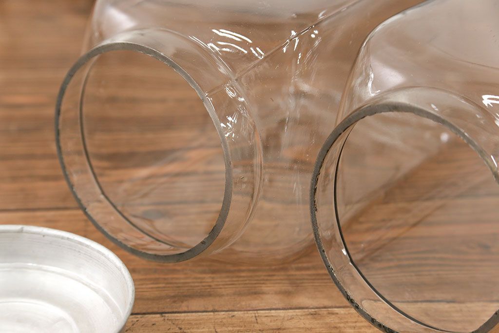 アンティーク雑貨　昭和レトロ 古い駄菓子屋の六連ガラス瓶(ガラスビン)