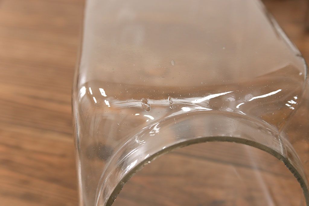 アンティーク雑貨　昭和レトロ 古い駄菓子屋の六連ガラス瓶(ガラスビン)