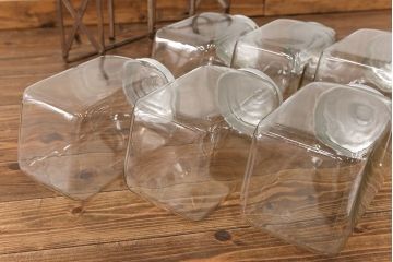 アンティーク雑貨　昭和レトロ 古い駄菓子屋の六連ガラス瓶(ガラスビン)