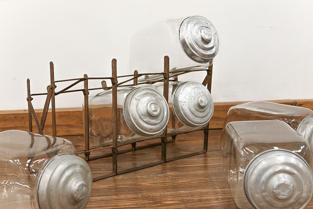 アンティーク雑貨　昭和レトロ 古い駄菓子屋の六連ガラス瓶(ガラスビン)