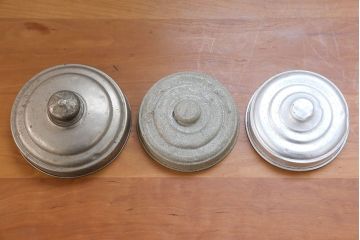 アンティーク雑貨　アンティーク 古い駄菓子屋のレトロなガラス瓶3個セット(ガラスビン)