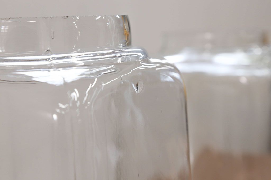 アンティーク雑貨　アンティーク 古い駄菓子屋のレトロなガラス瓶3個セット(ガラスビン)