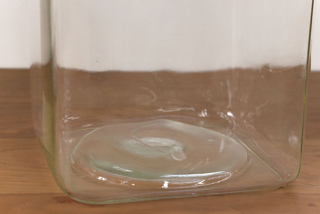 アンティーク雑貨　アンティーク 古い駄菓子屋のレトロなガラス瓶3個セット(ガラスビン)