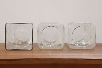 アンティーク雑貨　アンティーク 古い駄菓子屋のレトロなガラス瓶3個セット(ガラスビン)