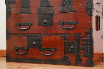 古民具・骨董 美品　金具の立派な観音開き時代箪笥(帳場箪笥、たんす)