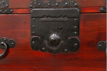 古民具・骨董 美品　金具の立派な観音開き時代箪笥(帳場箪笥、たんす)