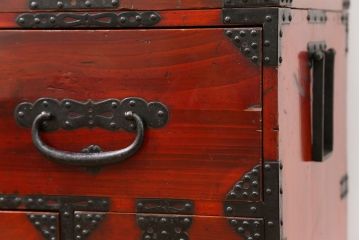 古民具・骨董 美品　金具の立派な観音開き時代箪笥(帳場箪笥、たんす)