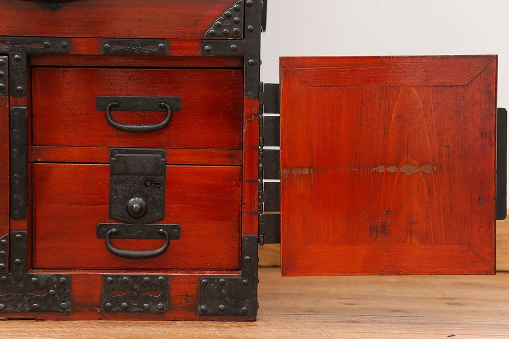 古民具・骨董 美品　金具の立派な観音開き時代箪笥(帳場箪笥、たんす)