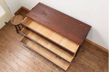 アンティーク家具　古民具・骨董 前面欅材の杢目の素晴らしい時代箪笥ローチェスト(1)(ローボード)