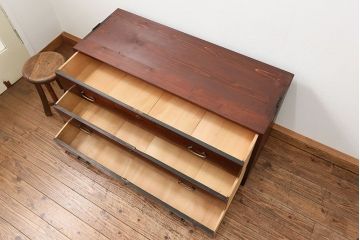 アンティーク家具　古民具・骨董 前面欅材の杢目の素晴らしい時代箪笥ローチェスト(1)(ローボード)