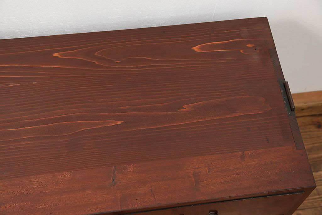 アンティーク家具　古民具・骨董 前面欅材の杢目の素晴らしい時代箪笥ローチェスト(1)(ローボード)