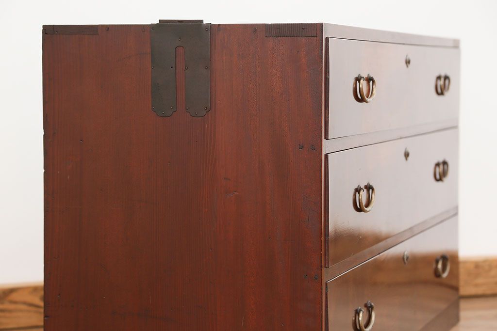 アンティーク家具　古民具・骨董 前面欅材の杢目の素晴らしい時代箪笥ローチェスト(1)(ローボード)