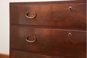 アンティーク家具　古民具・骨董 前面欅材の杢目の素晴らしい時代箪笥ローチェスト(1)(ローボード)