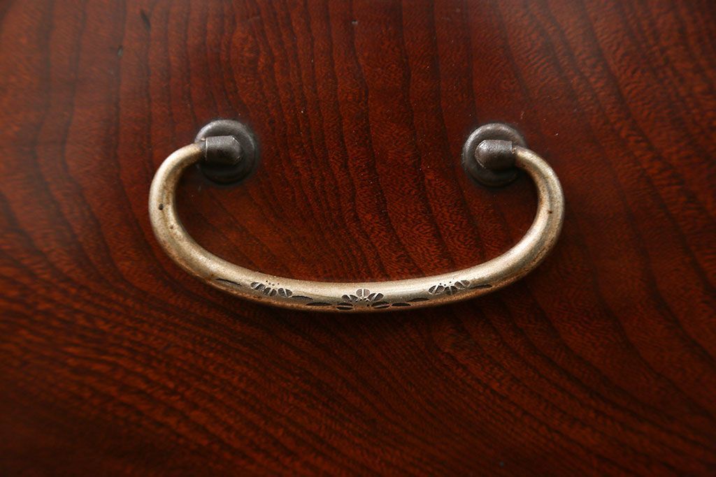 アンティーク家具　古民具・骨董 前面欅材の杢目の素晴らしい時代箪笥ローチェスト(1)(ローボード)