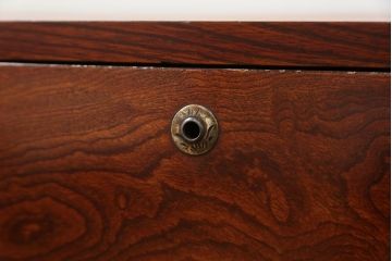 アンティーク家具　古民具・骨董 前面欅材の杢目の素晴らしい時代箪笥ローチェスト(1)(ローボード)