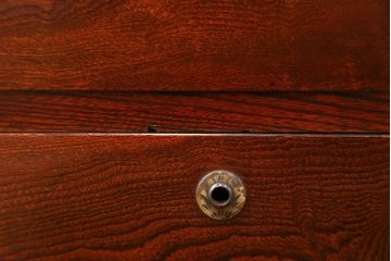 アンティーク家具　古民具・骨董 前面欅材の杢目の素晴らしい時代箪笥ローチェスト(1)(ローボード)