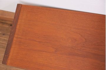 ヴィンテージ家具　北欧ビンテージ　チーク材のセンターテーブル(コーヒーテーブル)