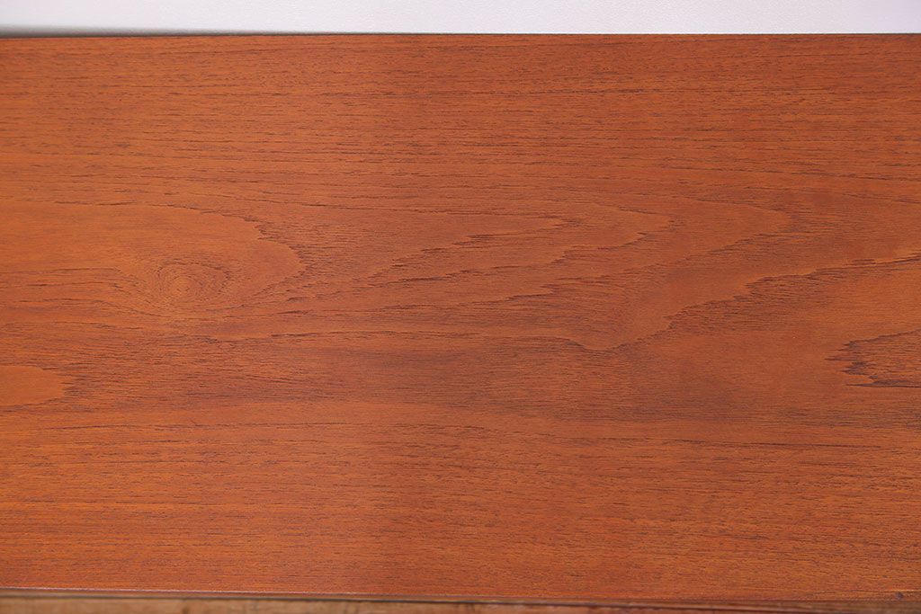 ヴィンテージ家具　北欧ビンテージ　チーク材のセンターテーブル(コーヒーテーブル)