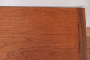 ヴィンテージ家具　北欧ビンテージ　チーク材のセンターテーブル(コーヒーテーブル)