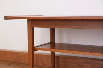 ヴィンテージ家具　北欧ビンテージ　チーク材のセンターテーブル(コーヒーテーブル)