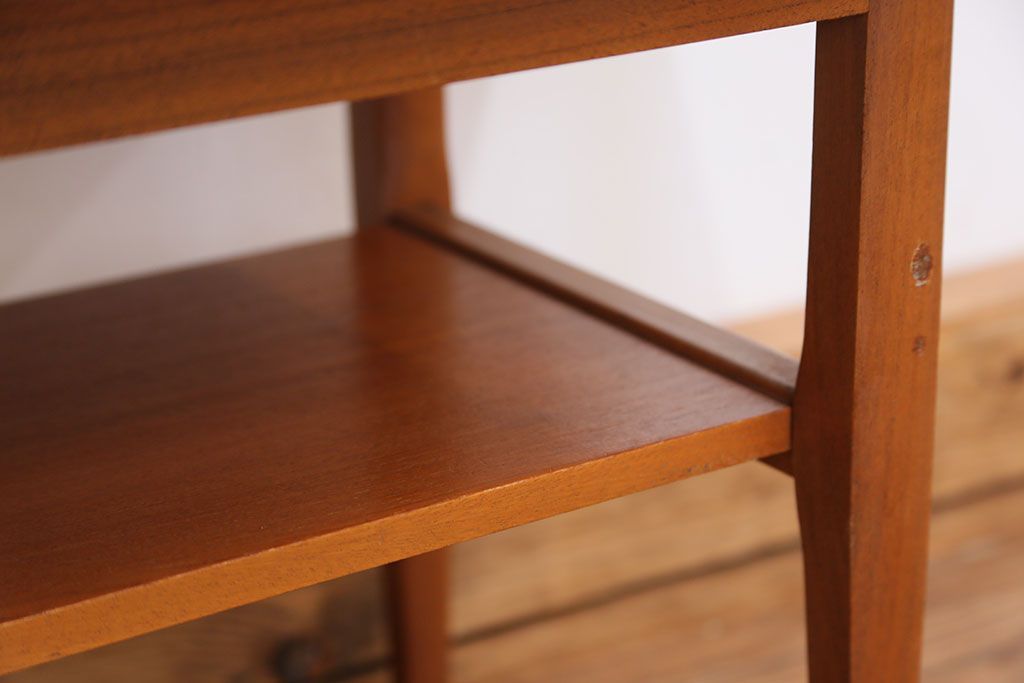 ヴィンテージ家具　北欧ビンテージ　チーク材のセンターテーブル(コーヒーテーブル)