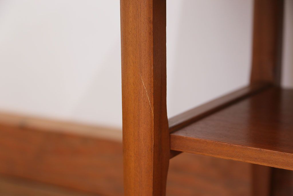 ヴィンテージ家具　北欧ビンテージ　チーク材のセンターテーブル(コーヒーテーブル)