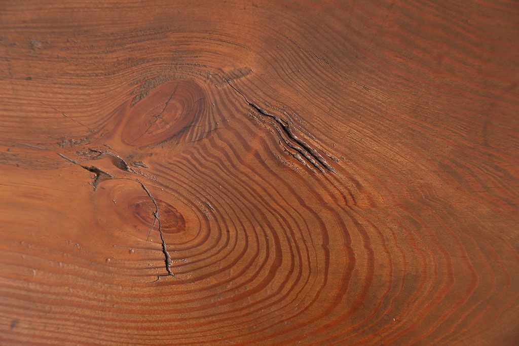 アンティーク家具　古民具・骨董 シンプルで小さなテーブル(机、花台)