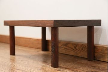 アンティーク家具　古民具・骨董 シンプルで小さなテーブル(机、花台)