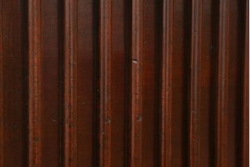 アンティーク家具　古民具・骨董 縦桟引き戸の重厚でモダンな六尺収納箪笥(水屋箪笥、帳場箪笥)