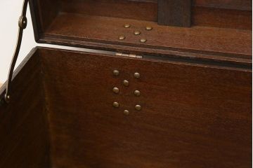 アンティーク雑貨　アンティーク 古い木のシンプルなトランク(収納箱)