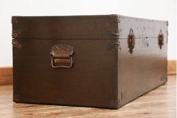 アンティーク雑貨　アンティーク 古い木のシンプルなトランク(収納箱)
