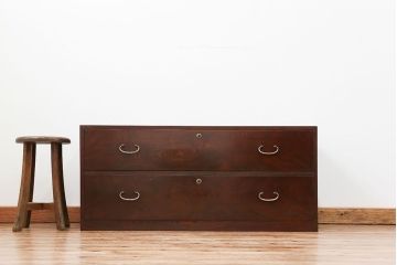 アンティーク家具　古民具・骨董 前面欅材の杢目の素晴らしい時代箪笥ローチェスト(2)(ローボード)