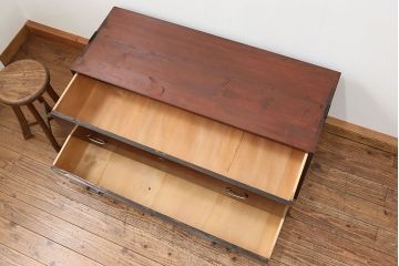 アンティーク家具　古民具・骨董 前面欅材の杢目の素晴らしい時代箪笥ローチェスト(2)(ローボード)